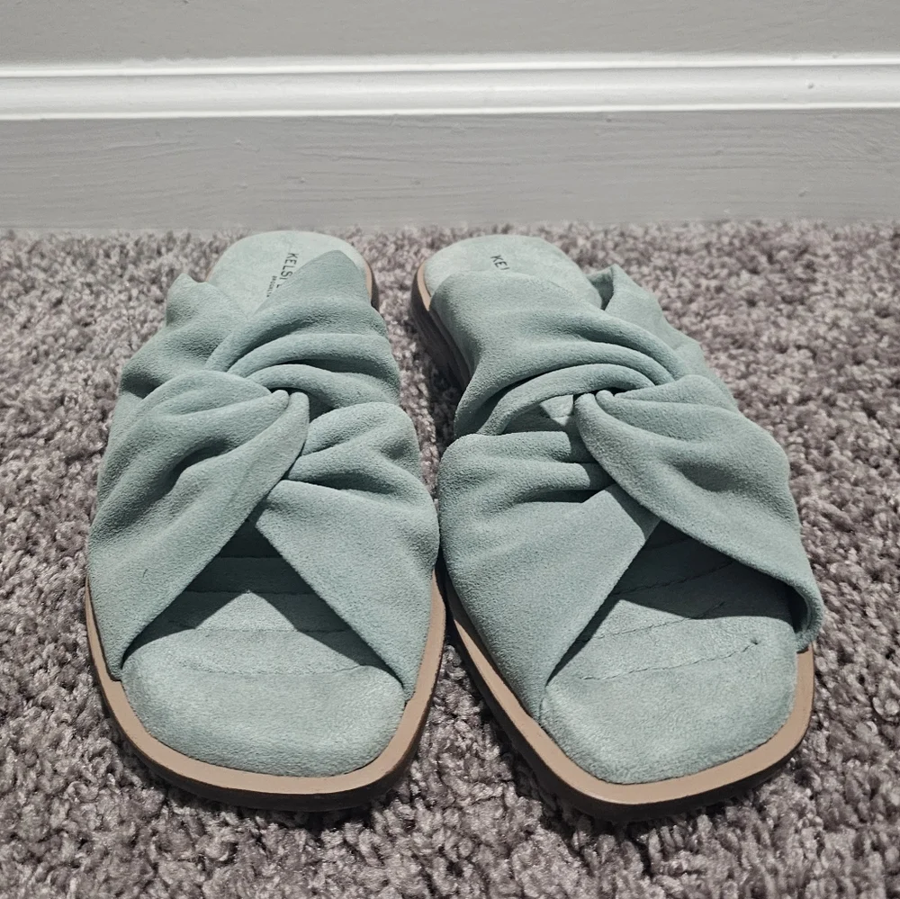 Kelsi Dagger Blue Suede Twist Tide Slide Sandals Size 7 - Picture 2 of 9